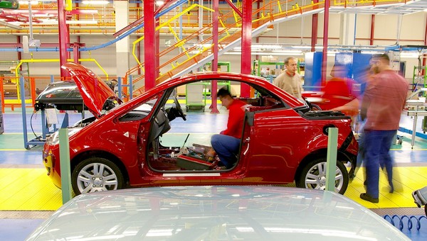 Volvo z Włoch, BMW z RPA. Poznaj najbardziej zaskakujące miejsca narodzin słynnych aut