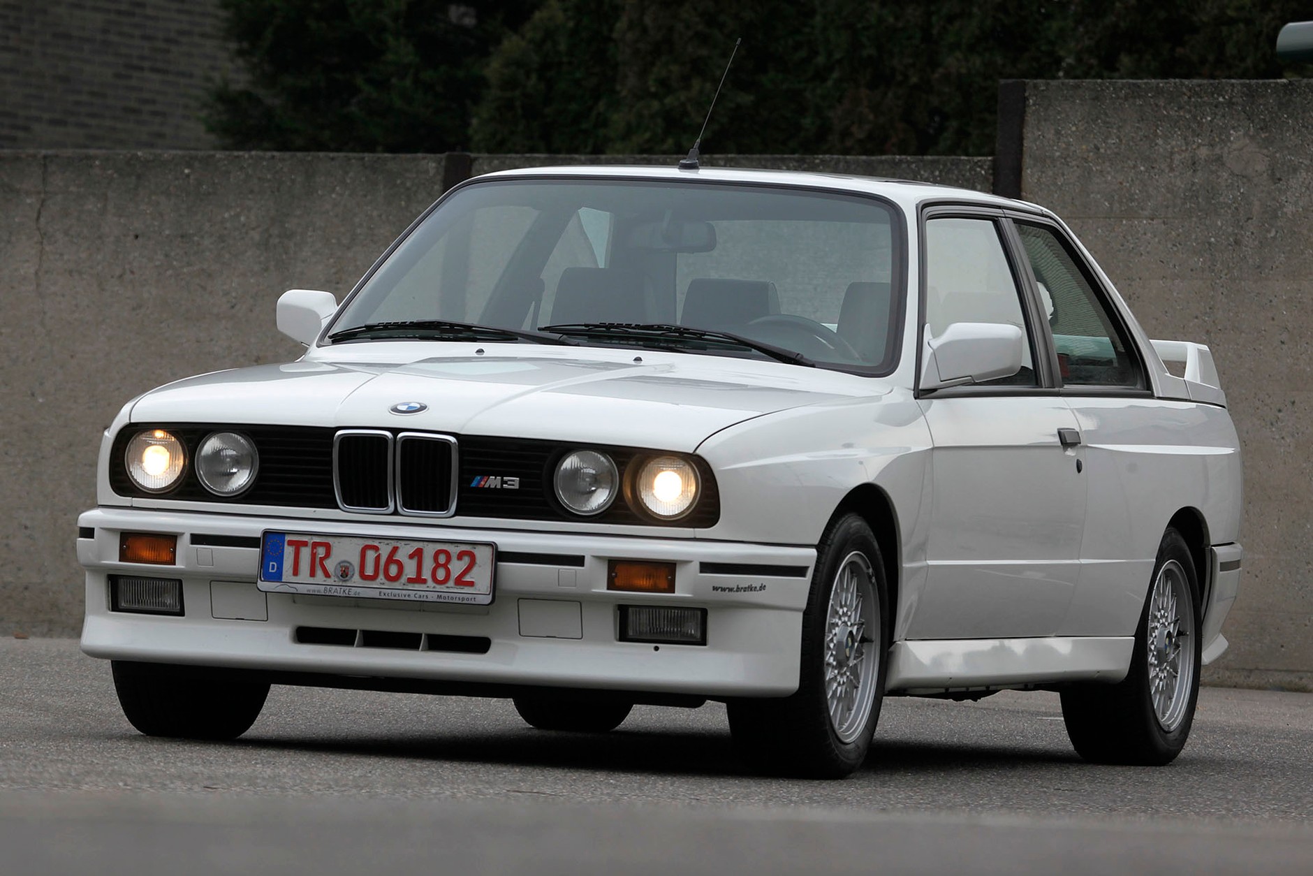 BMW M3 E30 - klasyk, który tworzył historię