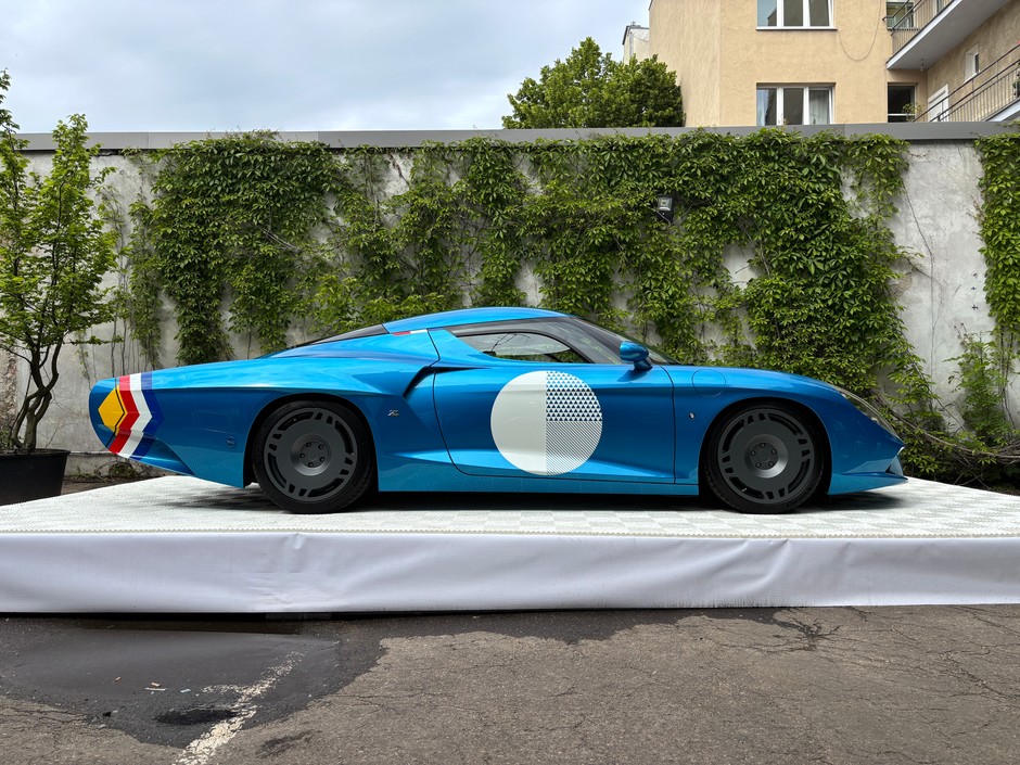 AGTZ Twin Tail