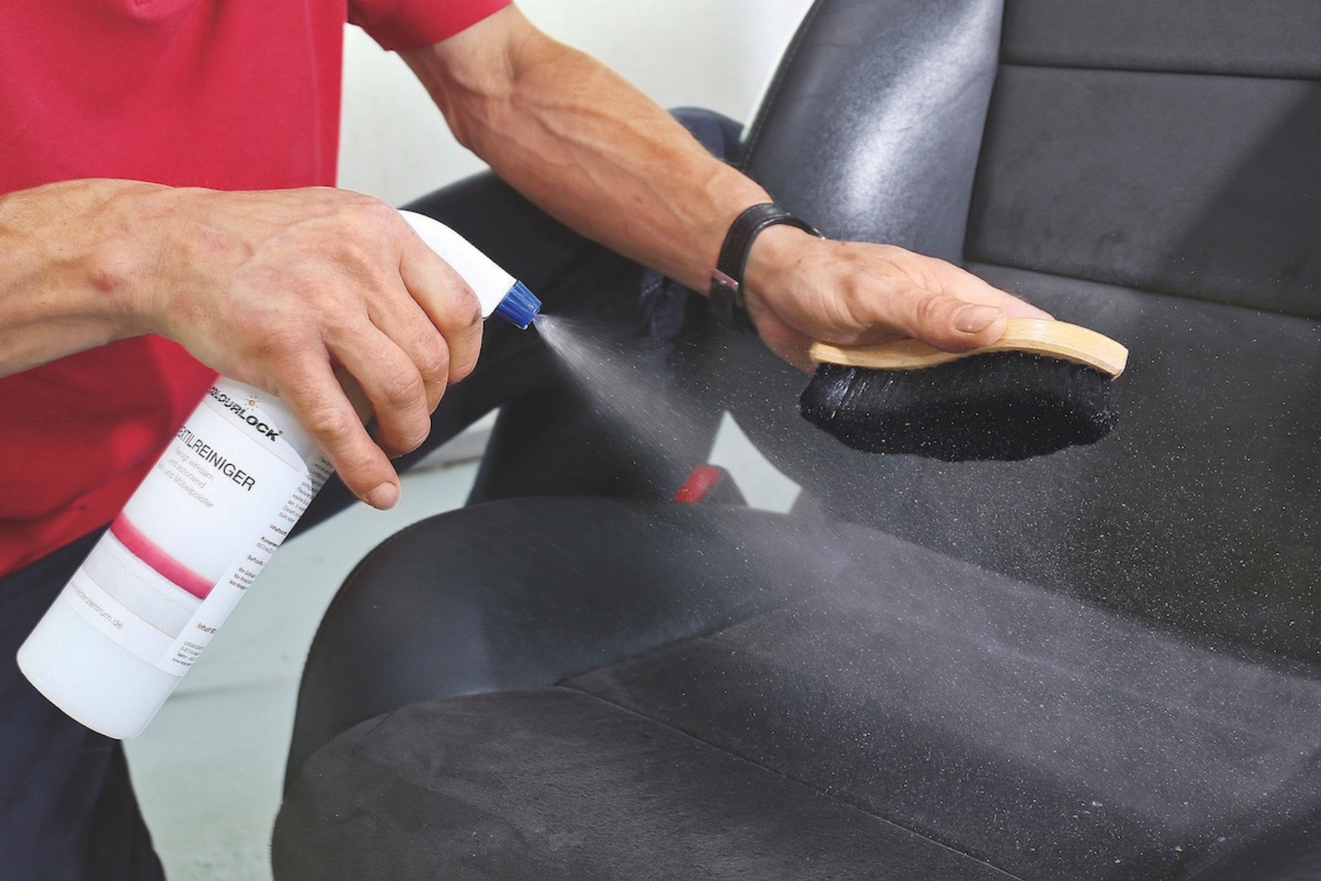 Alcantara - usuwanie zmechaceń