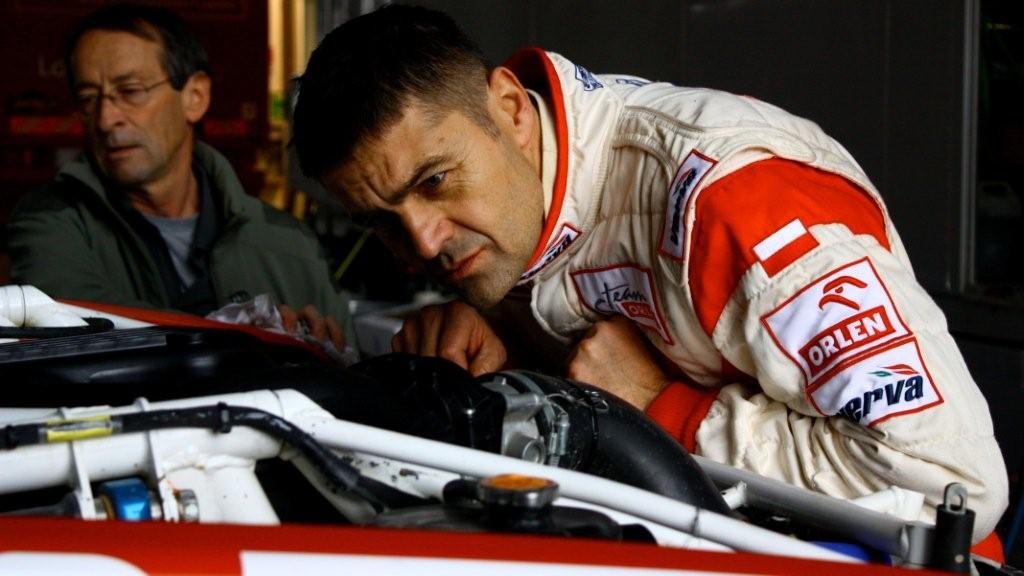 Włoski sukces Krzysztofa Hołowczyca - rosyjski rywal przepadł