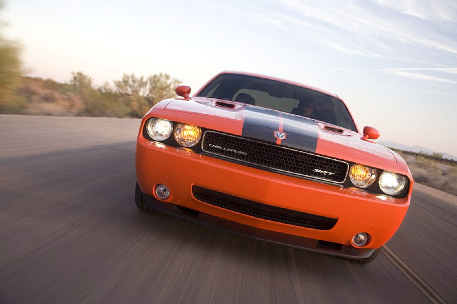 Chicago 2008: Dodge Challenger SRT8 w akcji (video)