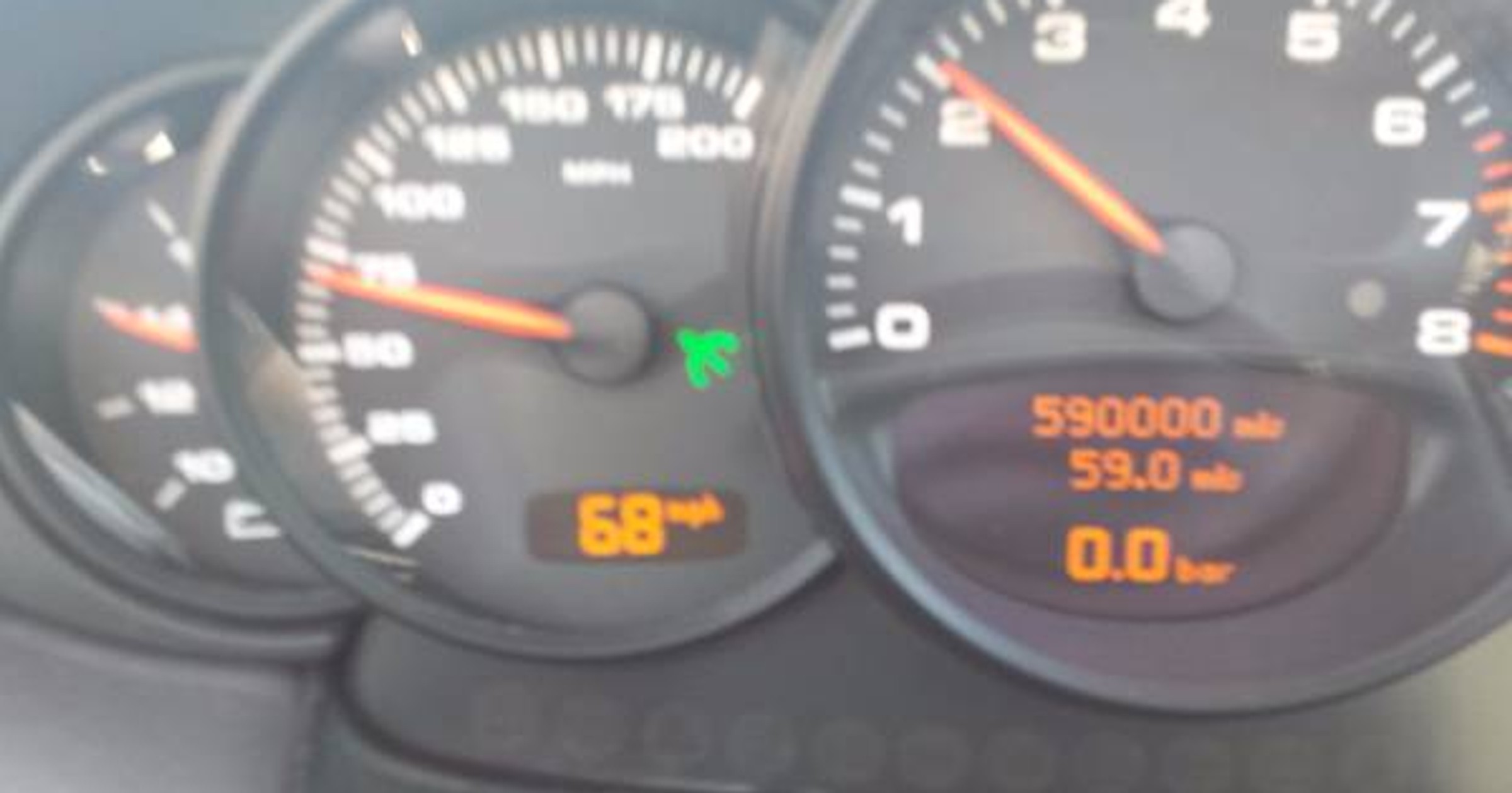 Ciekawostka z ogłoszenia: Porsche 911 Turbo z przebiegiem ponad 900 000 km