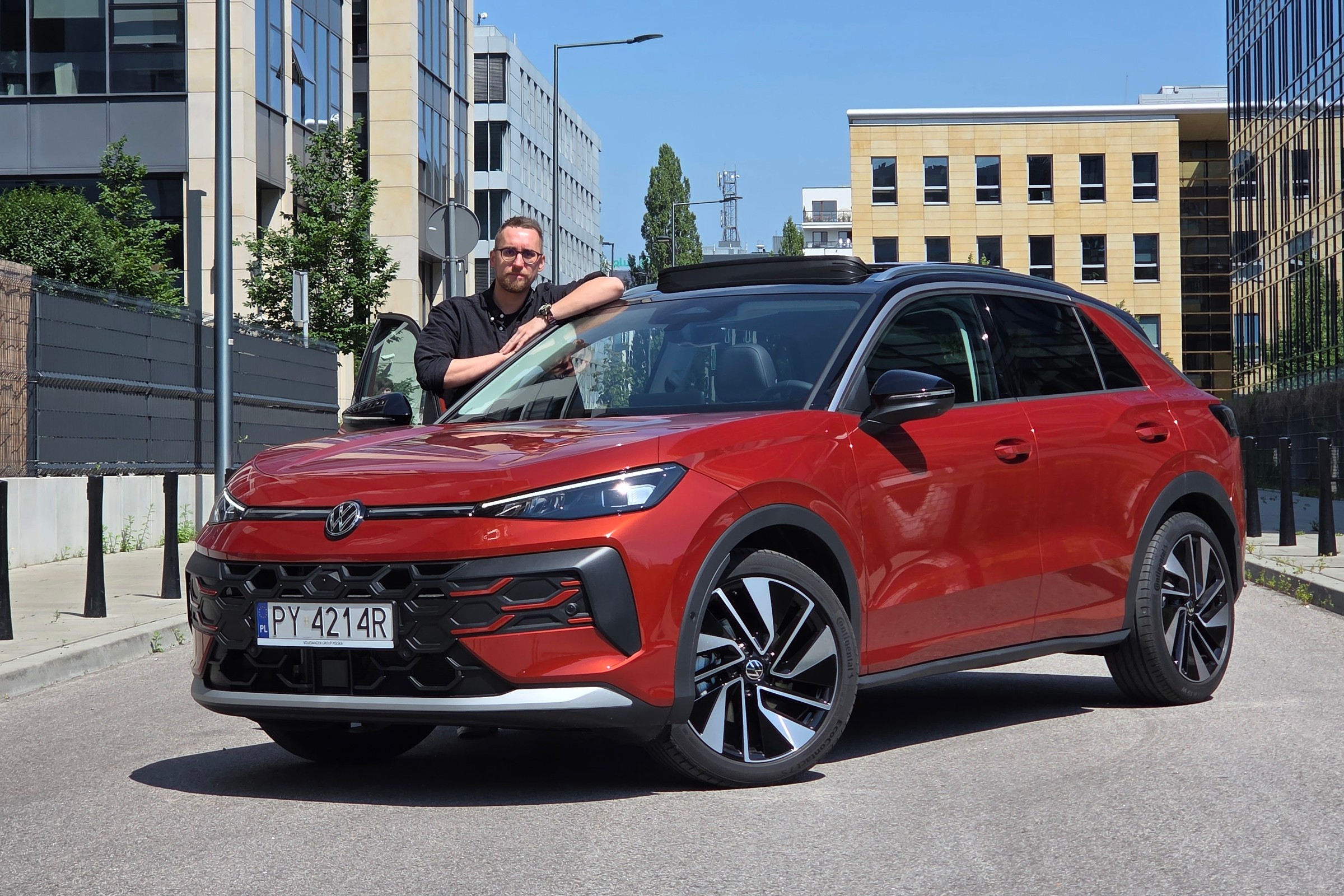 Jeździłem ulubionym europejskim SUV-em Polaków. Volkswagen z 1.5 zaskoczył mnie wnętrzem