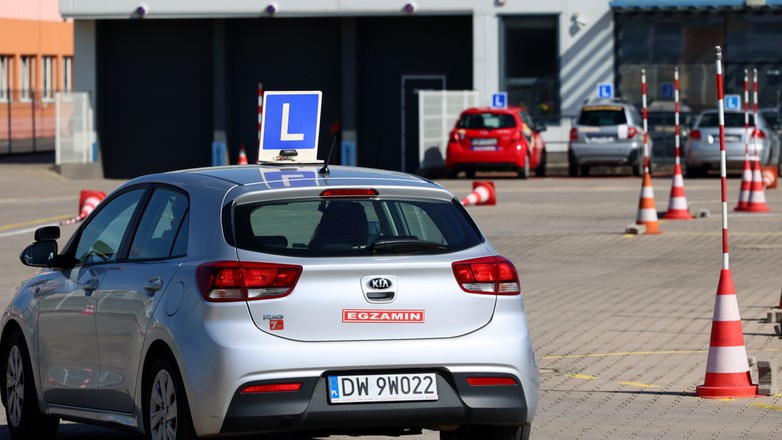 Zmiany w zasadach egzaminu na prawo jazdy wejdą w życie 1 lipca