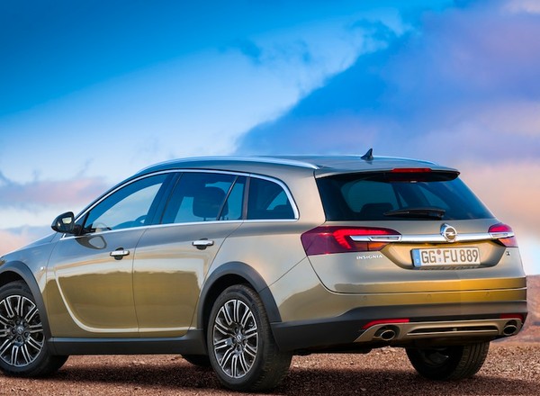 Opel Insignia Country Tourer: nowe zdjęcia!