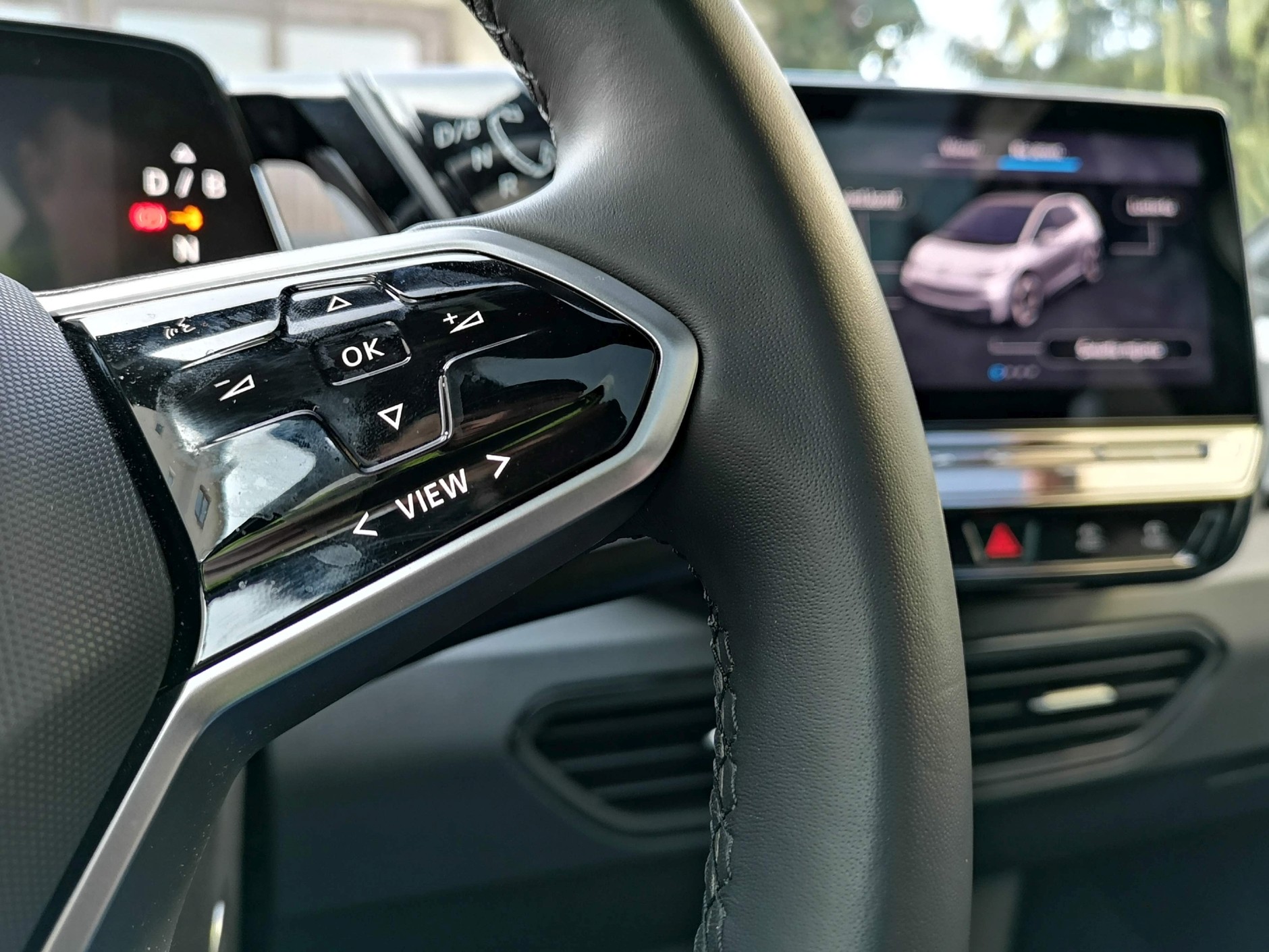 Volkswagen ID3 sterowanie w kierownicy