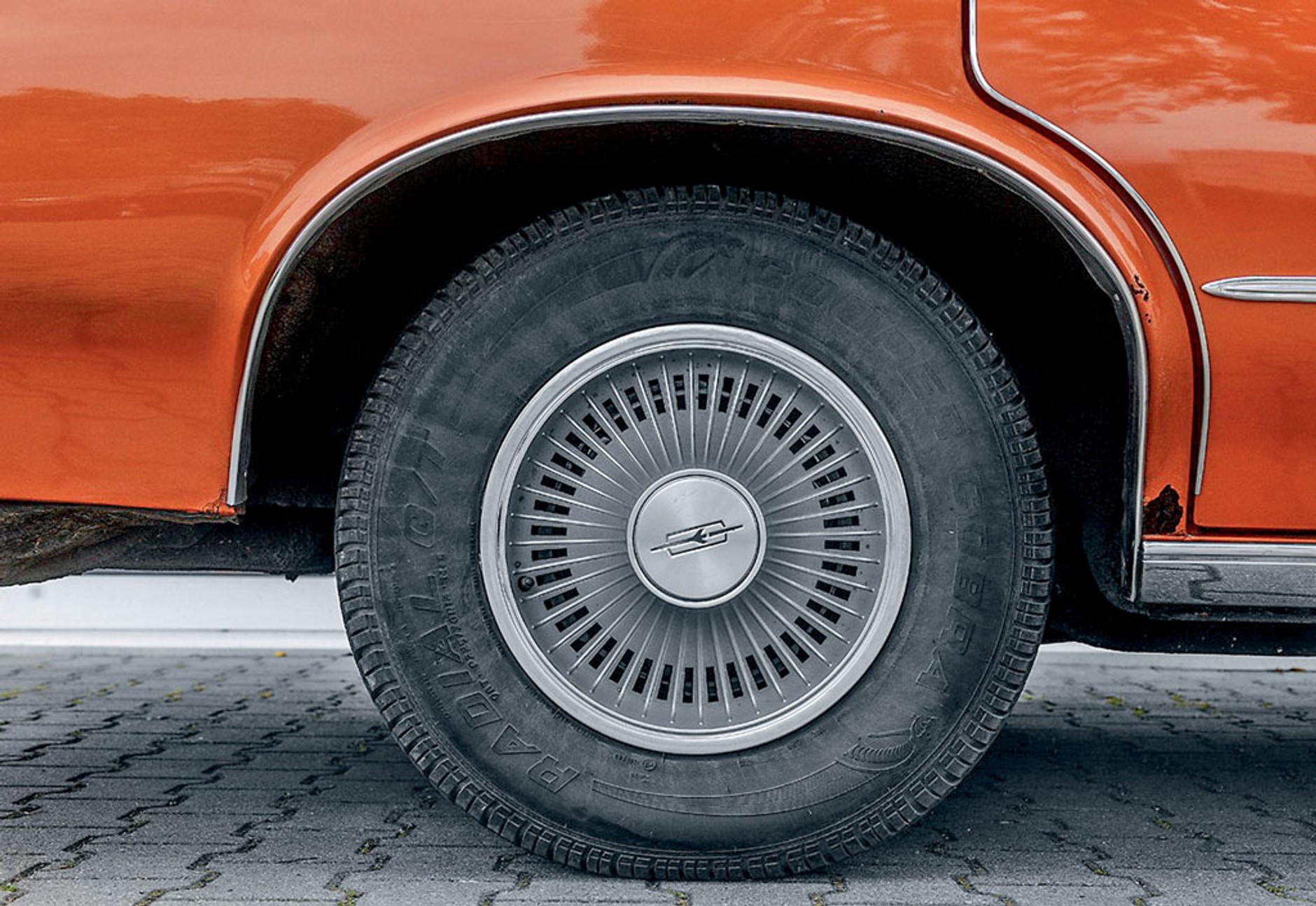 Oldsmobile Cutlass Cruiser - zaproszenie do Ameryki