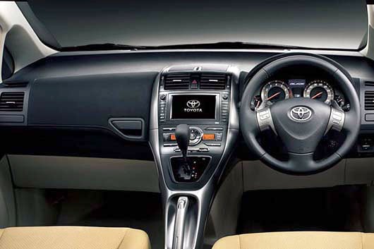 Japoński Super-Auris: Toyota Blade teraz z 6-cylindrowcem
