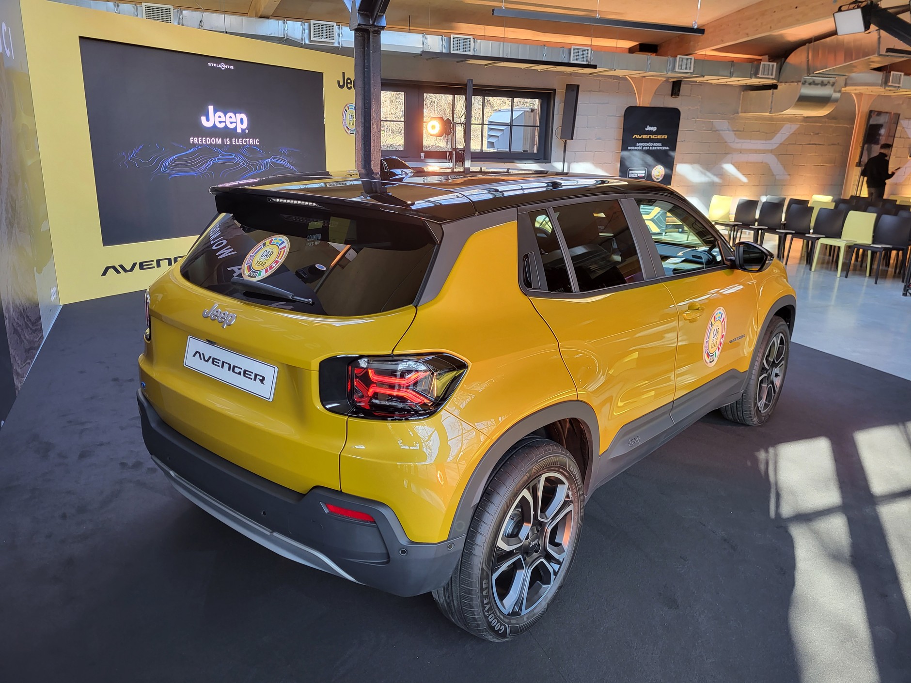 Jeep Avenger. pierwszy (nie tylko) elektryczny Jeep z Polski