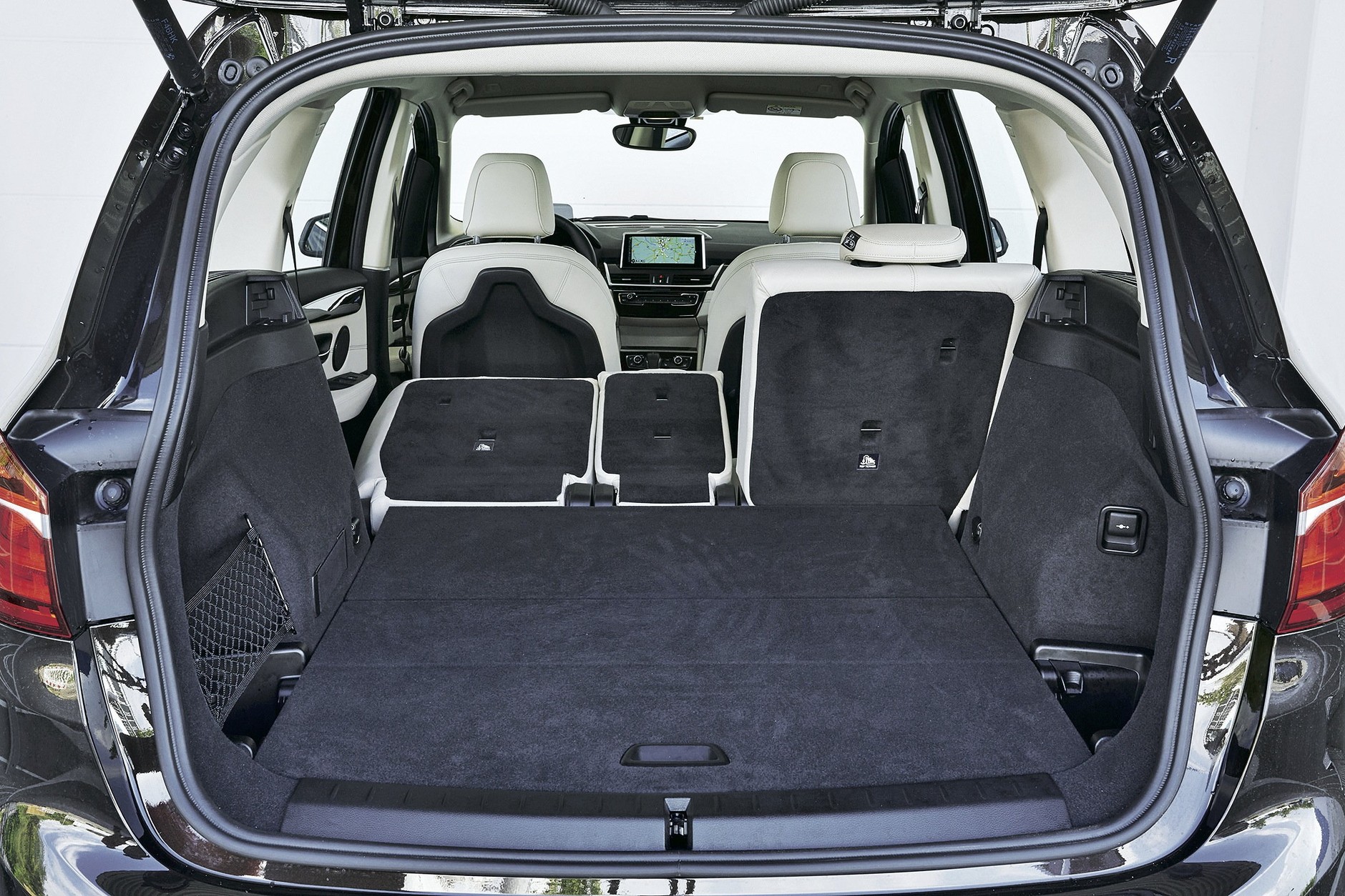 BMW 218d Gran Tourer i Opel Zafira Tourer 1.6 CDTI