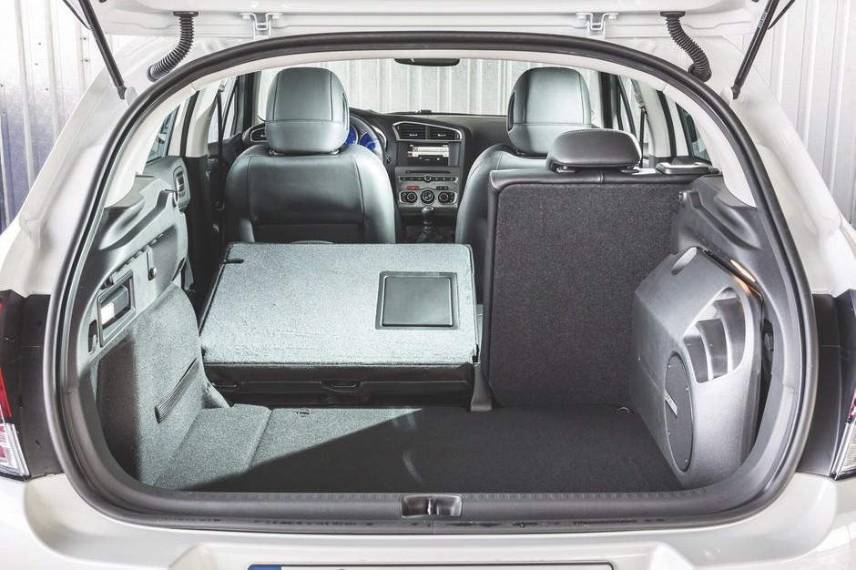 Porównanie: Audi A3, BMW 116d, Citroen C4, Ford Focus, Peugeot 308