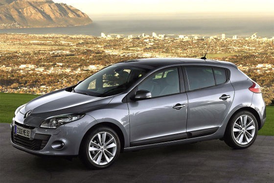 Paryż 2008: nowy Renault Megane - pierwsze zdjęcia przed premierą