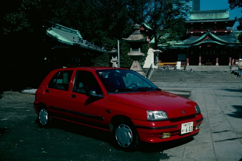Renault Clio Lutecia na rynek japoński (1990-1999)