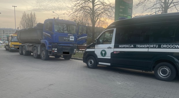 Inspektorzy ITD nie mogli uwierzyć w to, co zrobił kierowca wywrotki