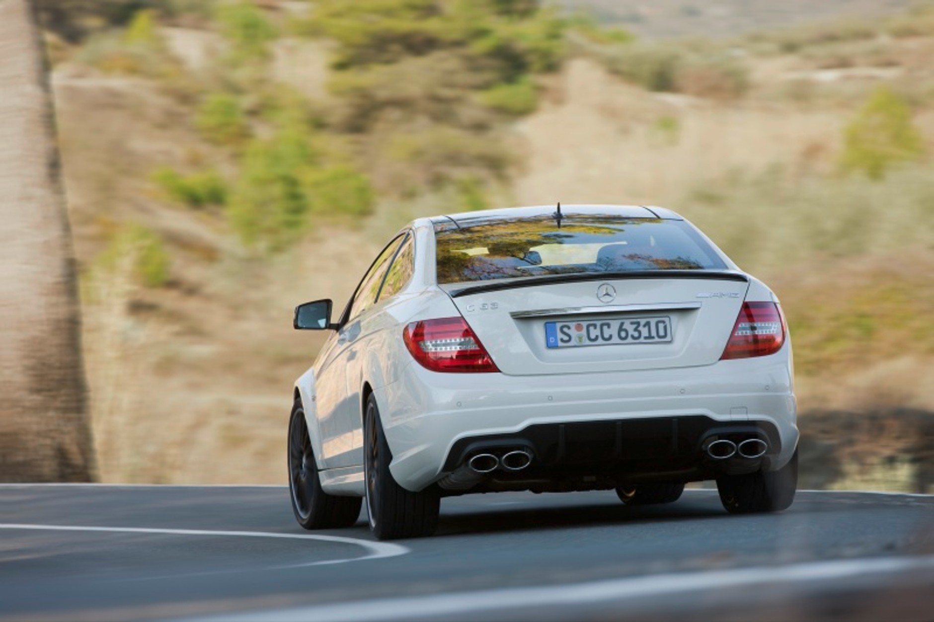 Mercedes C 63 AMG coupe V8