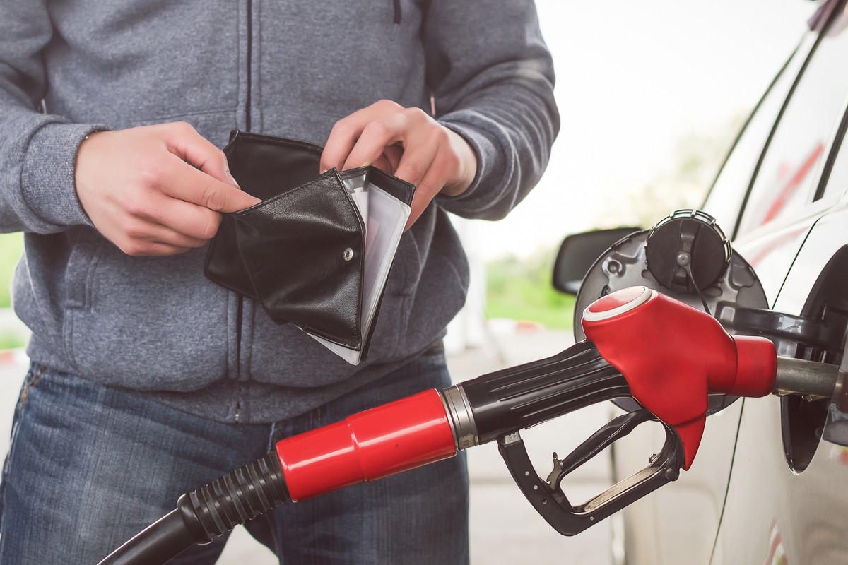 Paliwo po 4,99 zł za litr. Wraca pormocja, bo rozstrzygnęła się wielka bitwa