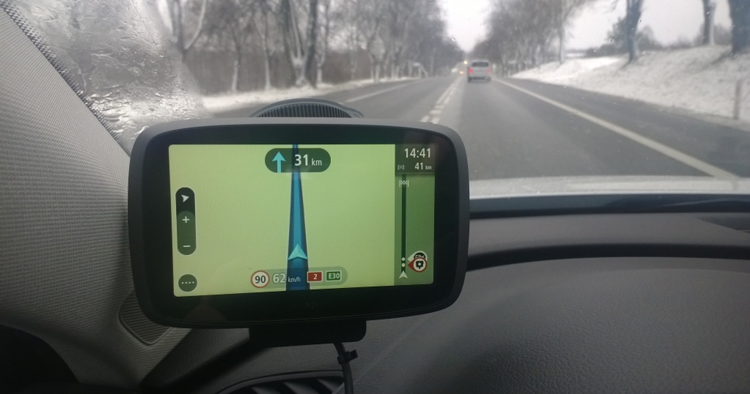 O ile w trasach poza miastem system omijania korków nie jest zbyt przydatny, o tyle w aglomeracjach może się wykazać. 