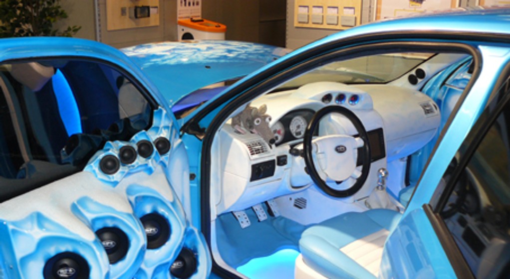 Car Audio: Multimedia w czasach kryzysu