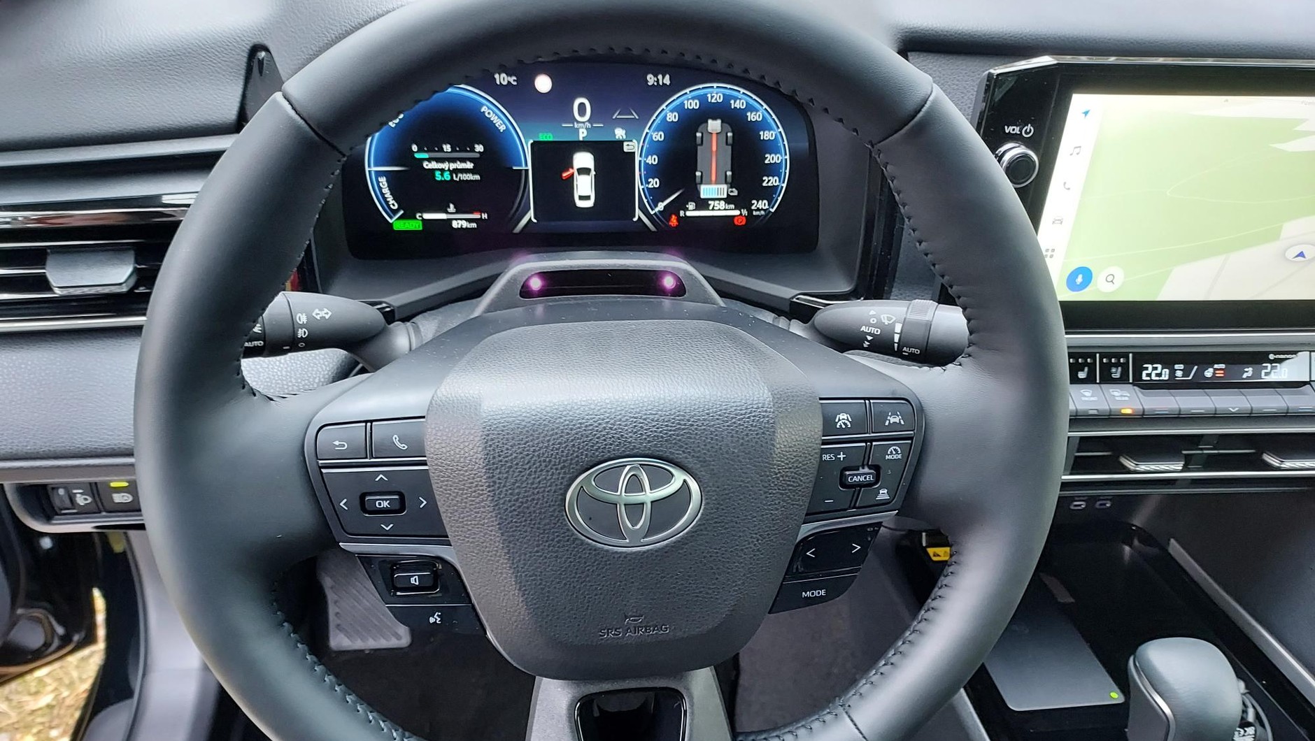 Toyota Camry 9. generacji