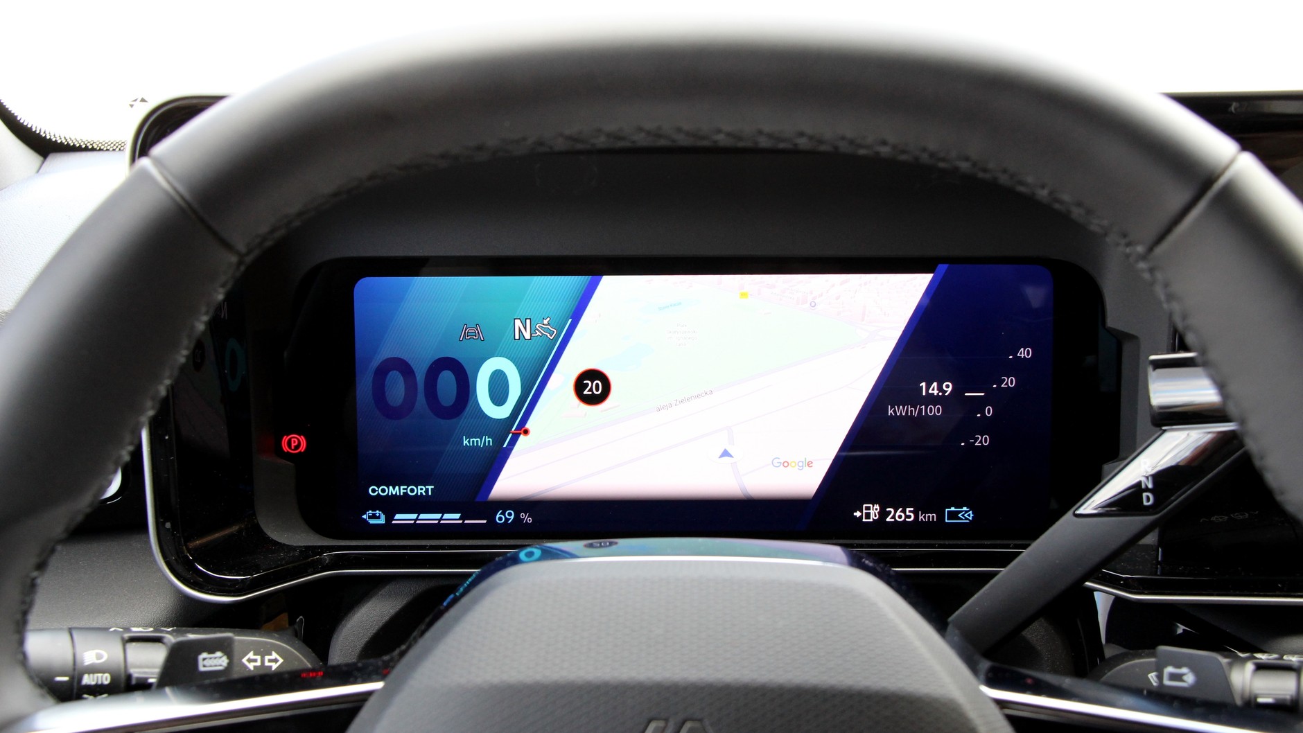 Renault 4 E-Tech Iconic