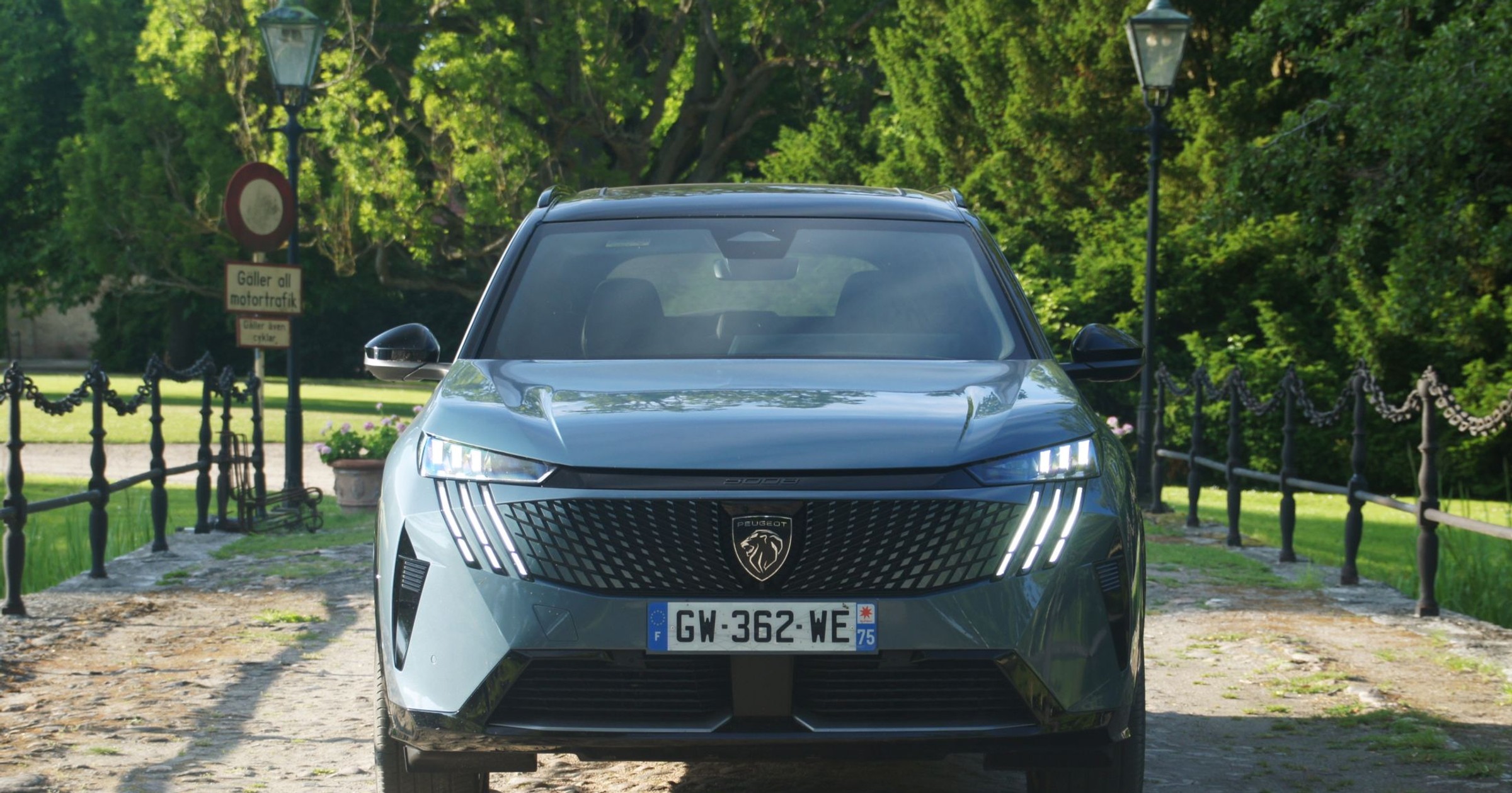 Peugeot E-5008 w pierwszym teście