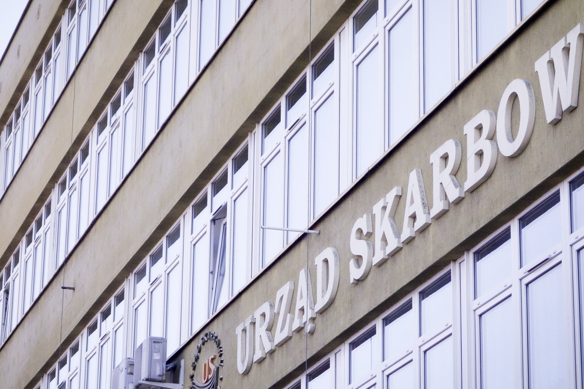 Nowa fala donosów po komuniach. Skarbówka chodzi i sprawdza samochody