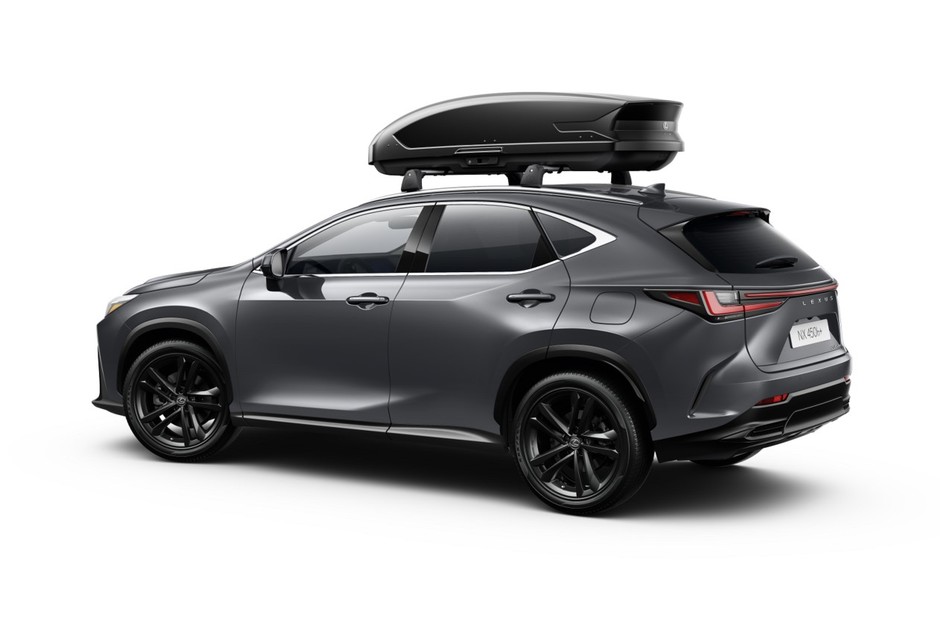 Akcesoria do Lexusów w ramach akcji "Wakacje All-Inclusive"
