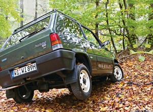 Panda 4x4: Jak prosty samochód zdobył górskie szczyty Europy?