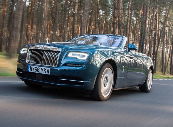 Rolls-Royce Dawn - świt pod gołym niebem