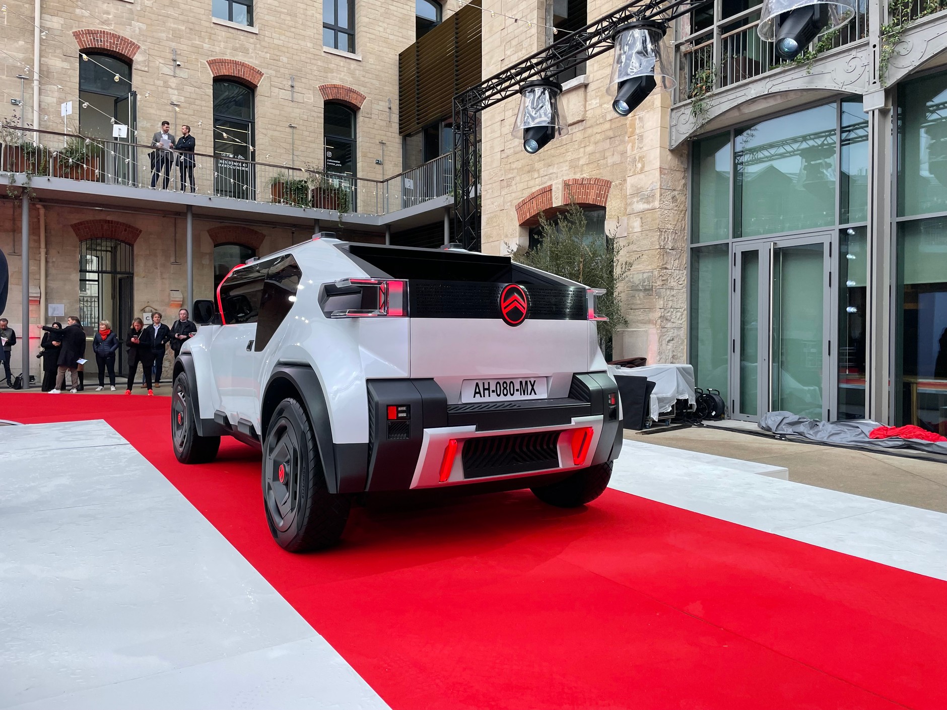 Koncepcyjny Citroen Oli [All-ë]