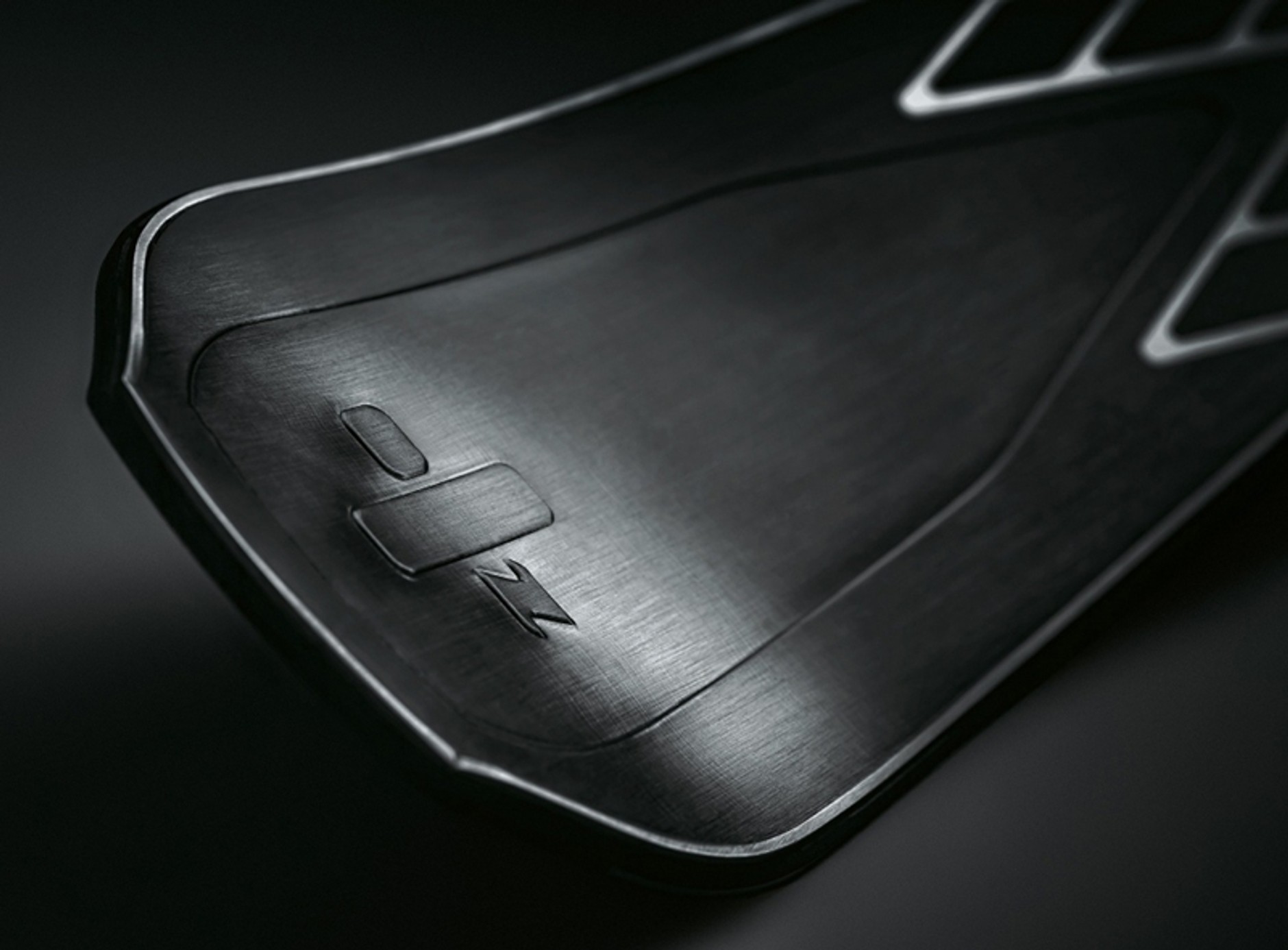 Dlaczego te narty kosztują 27 tys. zł?