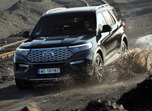 Ford Explorer Hybrid - hybryda made in USA