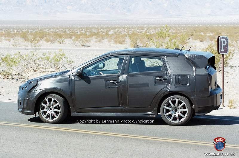 Zdjęcia szpiegowskie: Toyota Corolla Verso