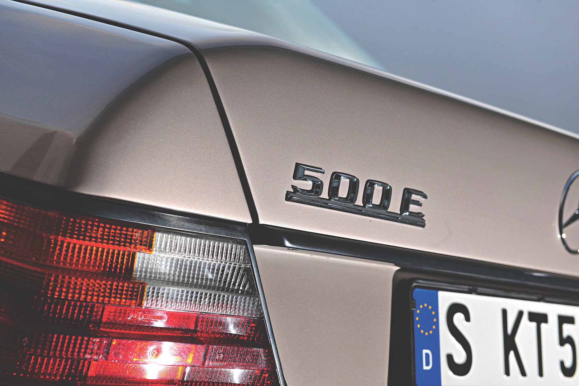 Mercedes 500 E - ciało prawie obce