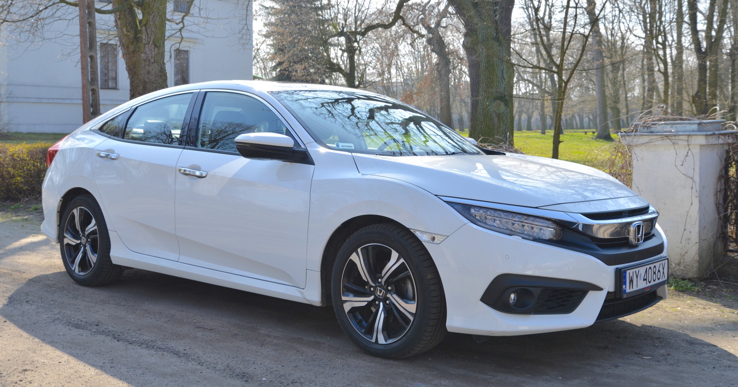 Honda Civic 1.5 VTEC Turbo MT Executive