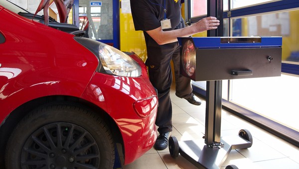 ITS i policja prowadzą wspólną akcję kontroli świateł. Pierwszy termin już w sobotę