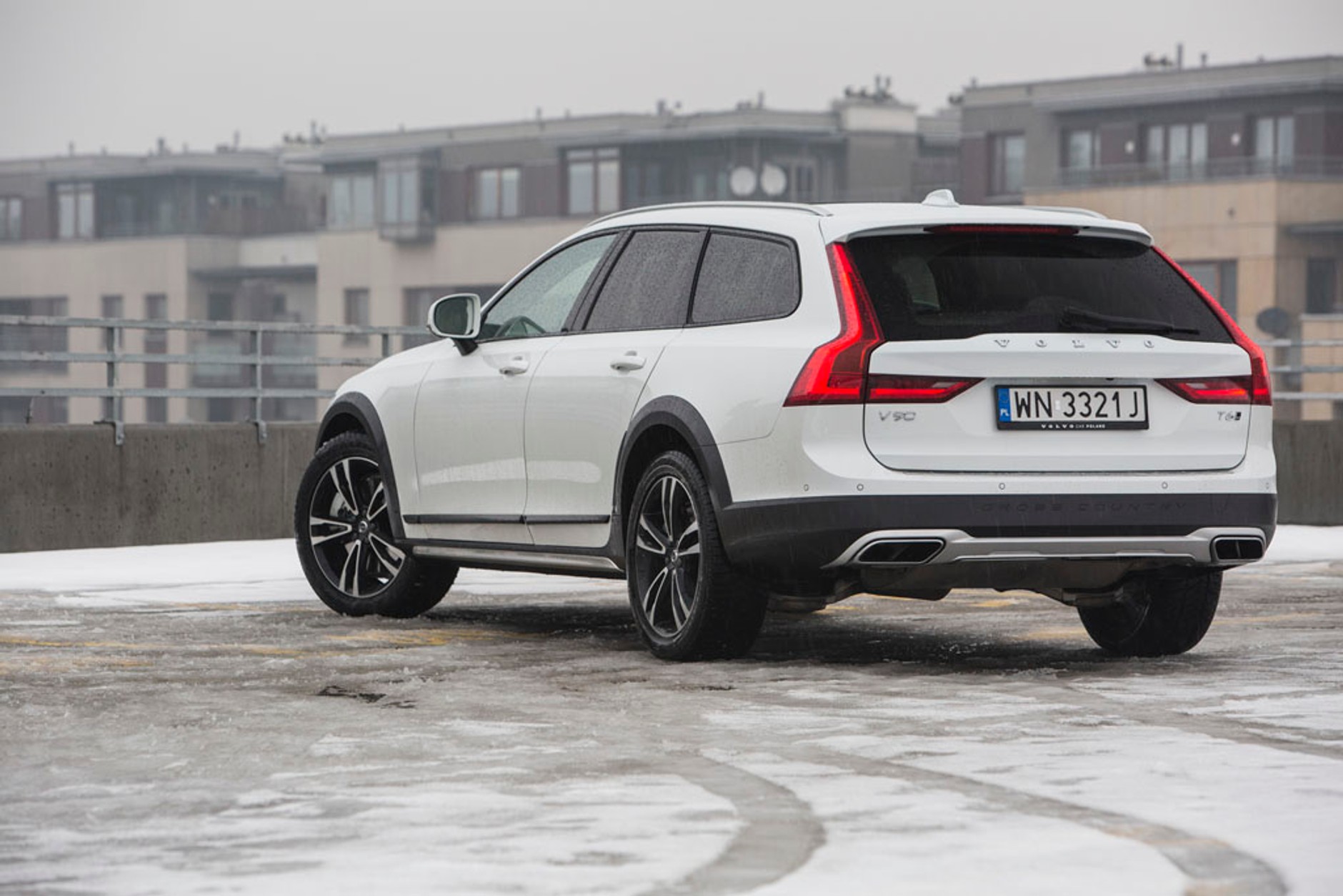 Volvo V90 Cross Country T6 - kombi krajoznawcze