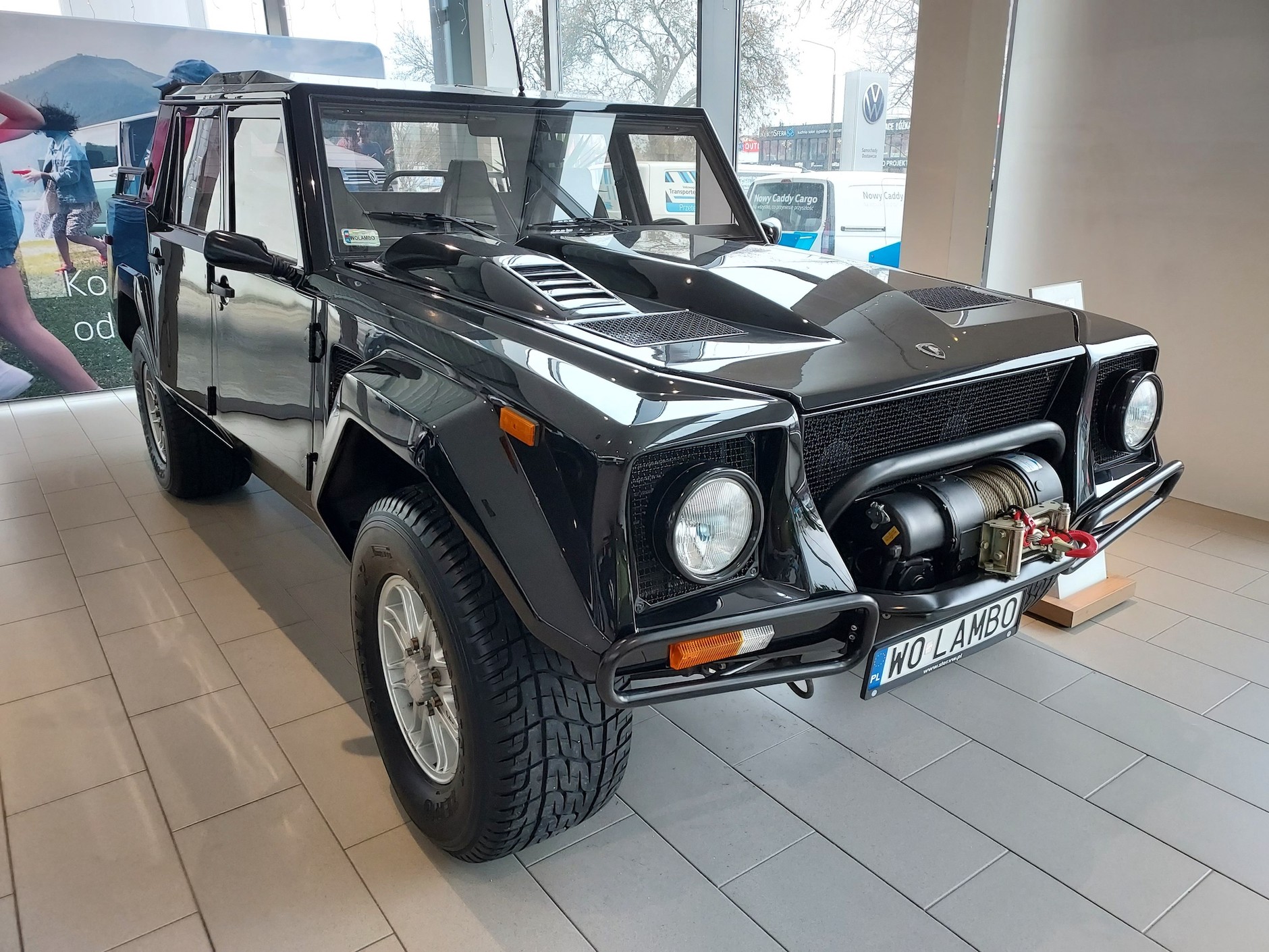 Lamborghini LM 002 (1992 r.)