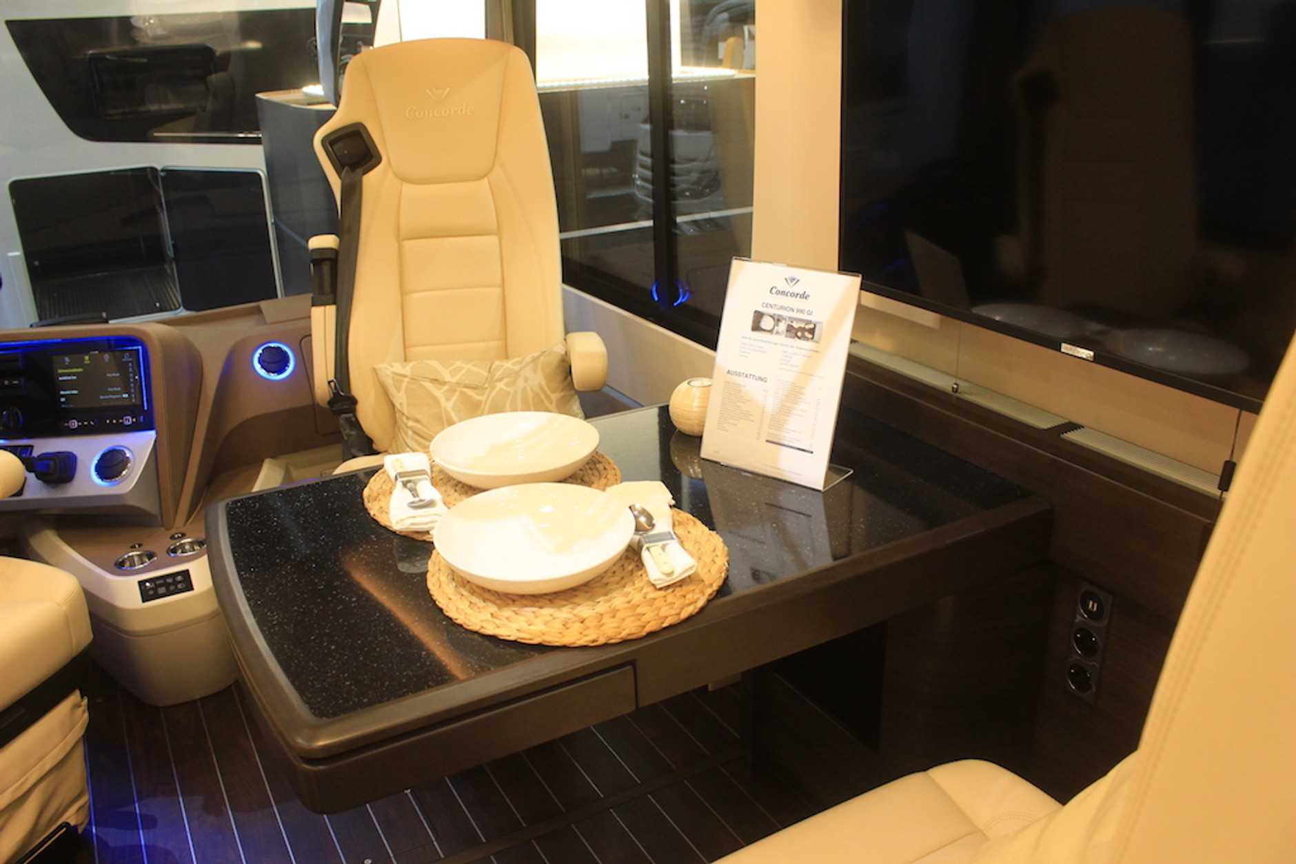 Caravan Salon – targi kamperów w Dusseldorfie