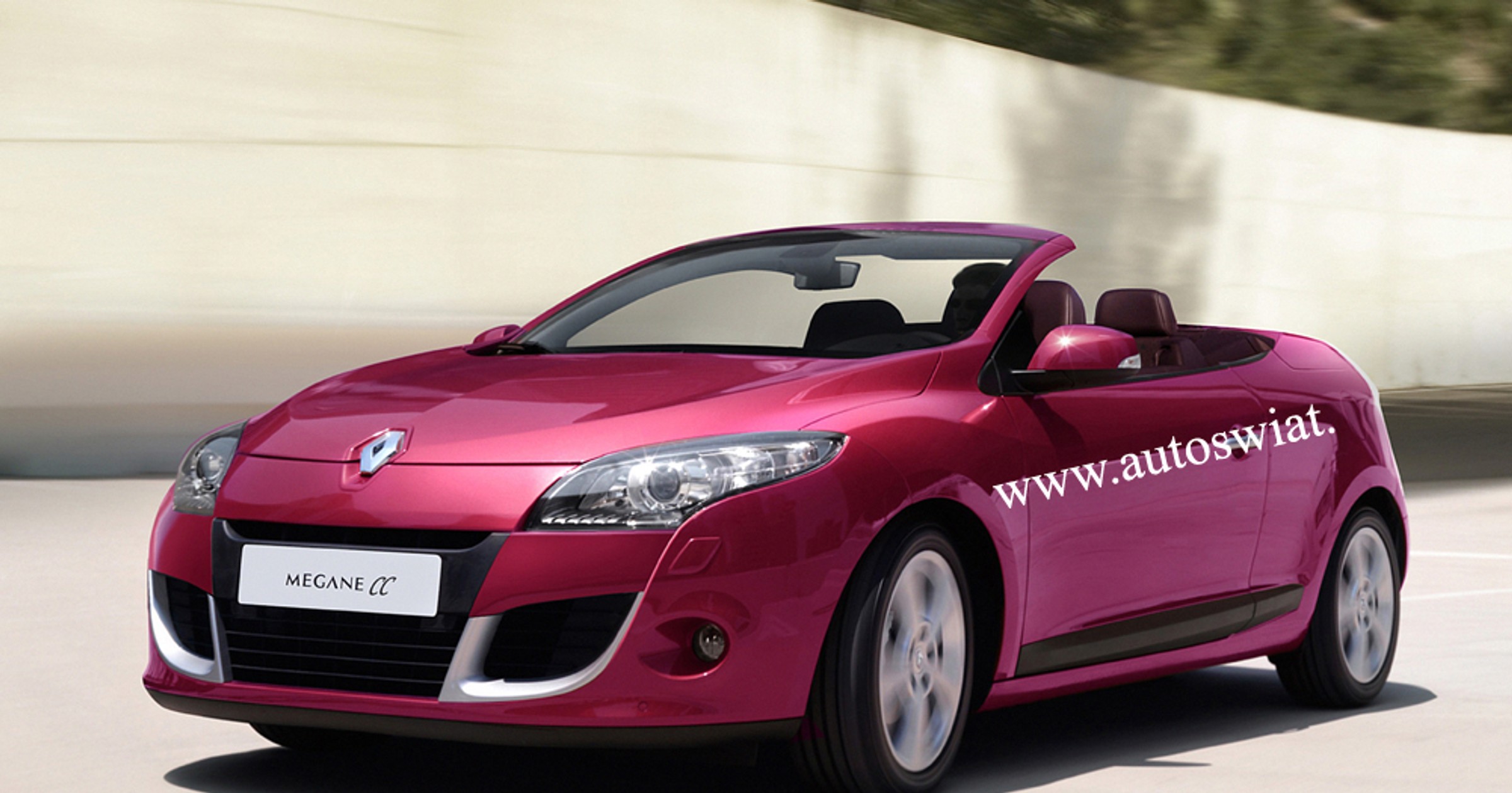 Renault Megane CC - Podwójne zauroczenie