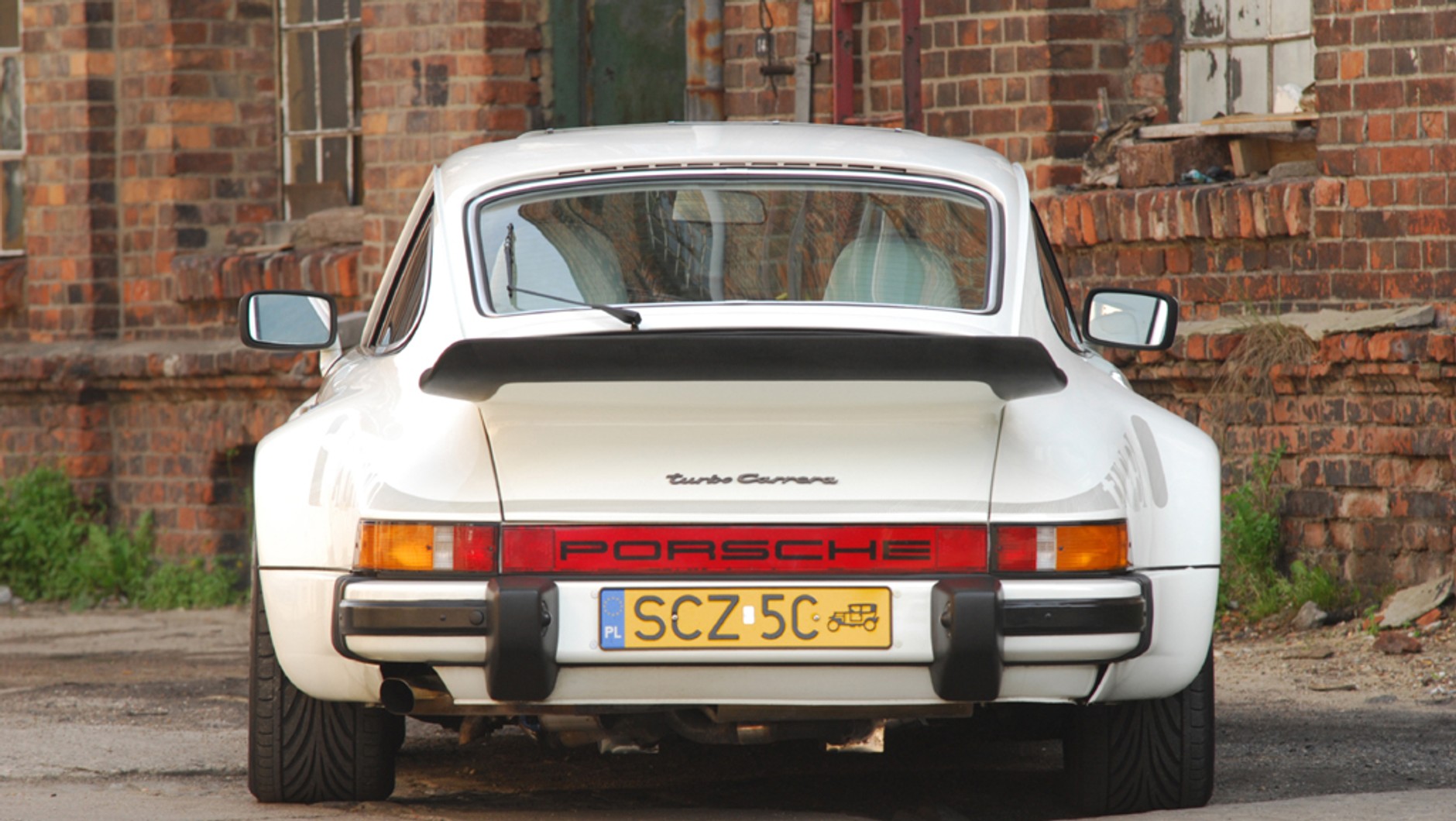 Porsche 911 Turbo - Kultowy bokser z doładowaniem