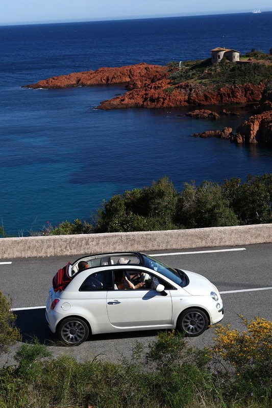 Fiat 500C: nowe informacje i zdjęcia włoskiego kabrioletu (fotogaleria)