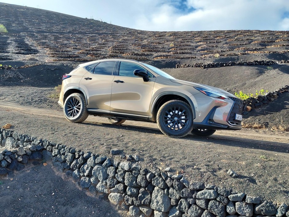 Lexus NX Overtrail