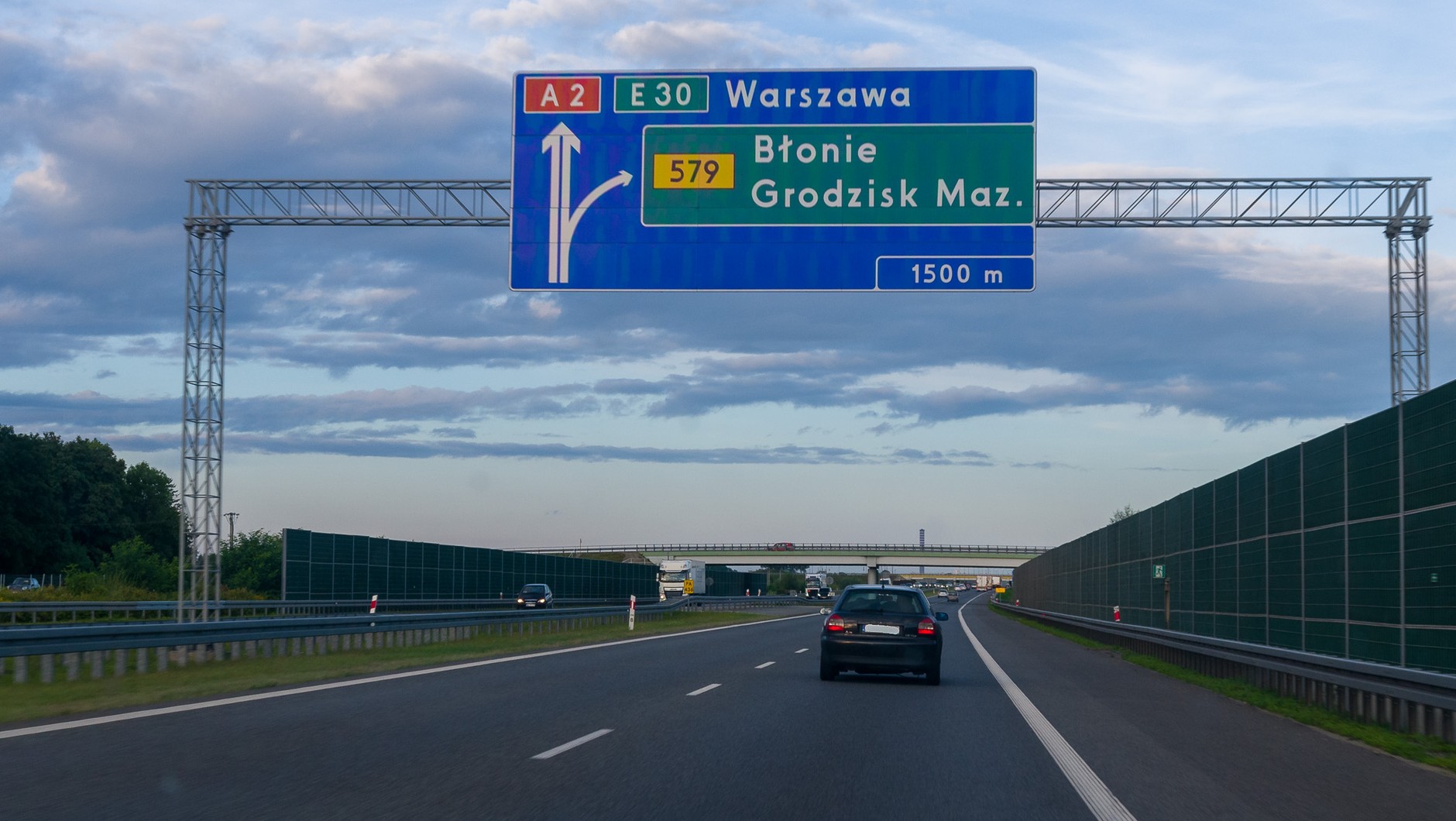 Tablica przeddrogowskazowa