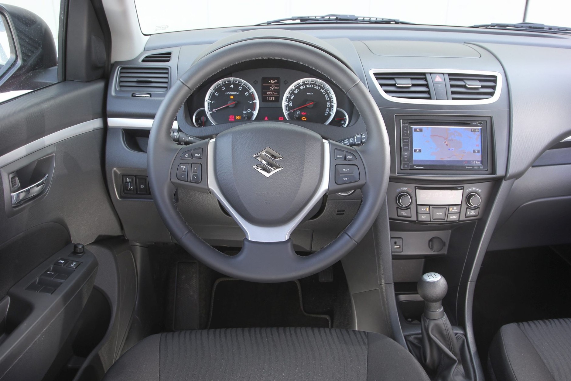 Suzuki Swift (2010-17) - cena od 18 500 zł