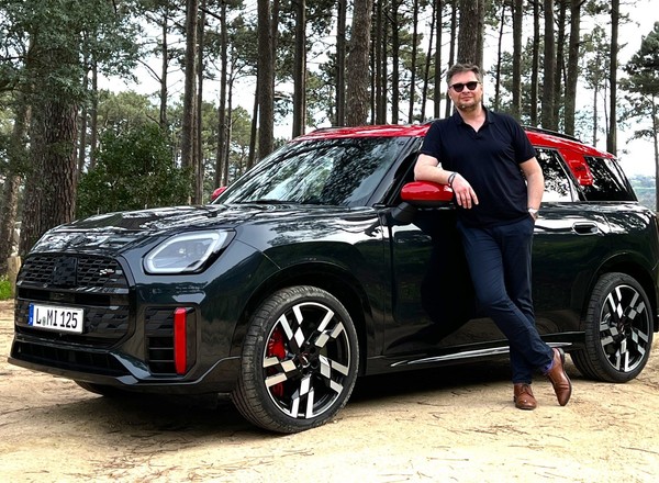 Nowe MINI Countryman to pierwsze polsko-niemieckie auto tej marki. Te same osiągi co w BMW, ale o 53,9 tys. zł taniej