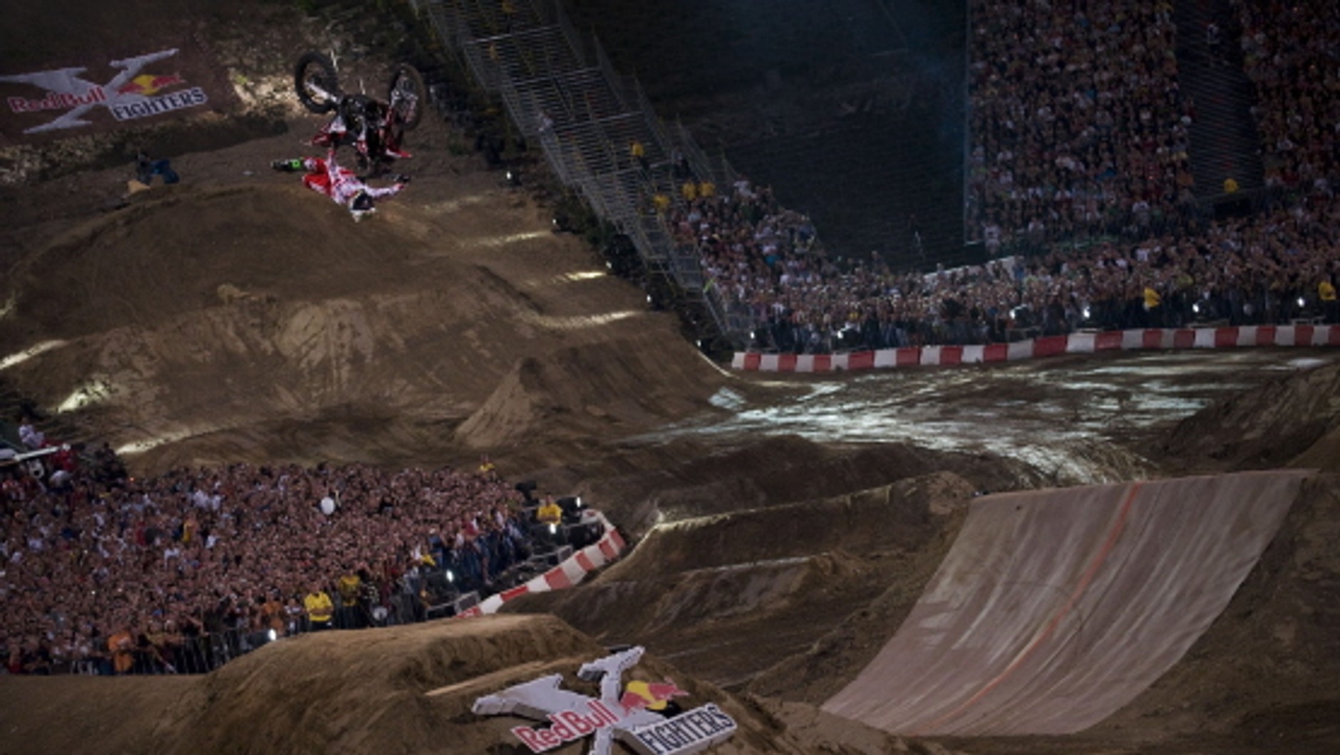 Red Bull X-Fighters: wielkie pożegnanie Stadionu X-lecia (relacja)
