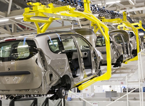 Samochody mogą wkrótce zdrożeć nawet o 5 tys. euro. Volkswagen już zapowiada zmiany