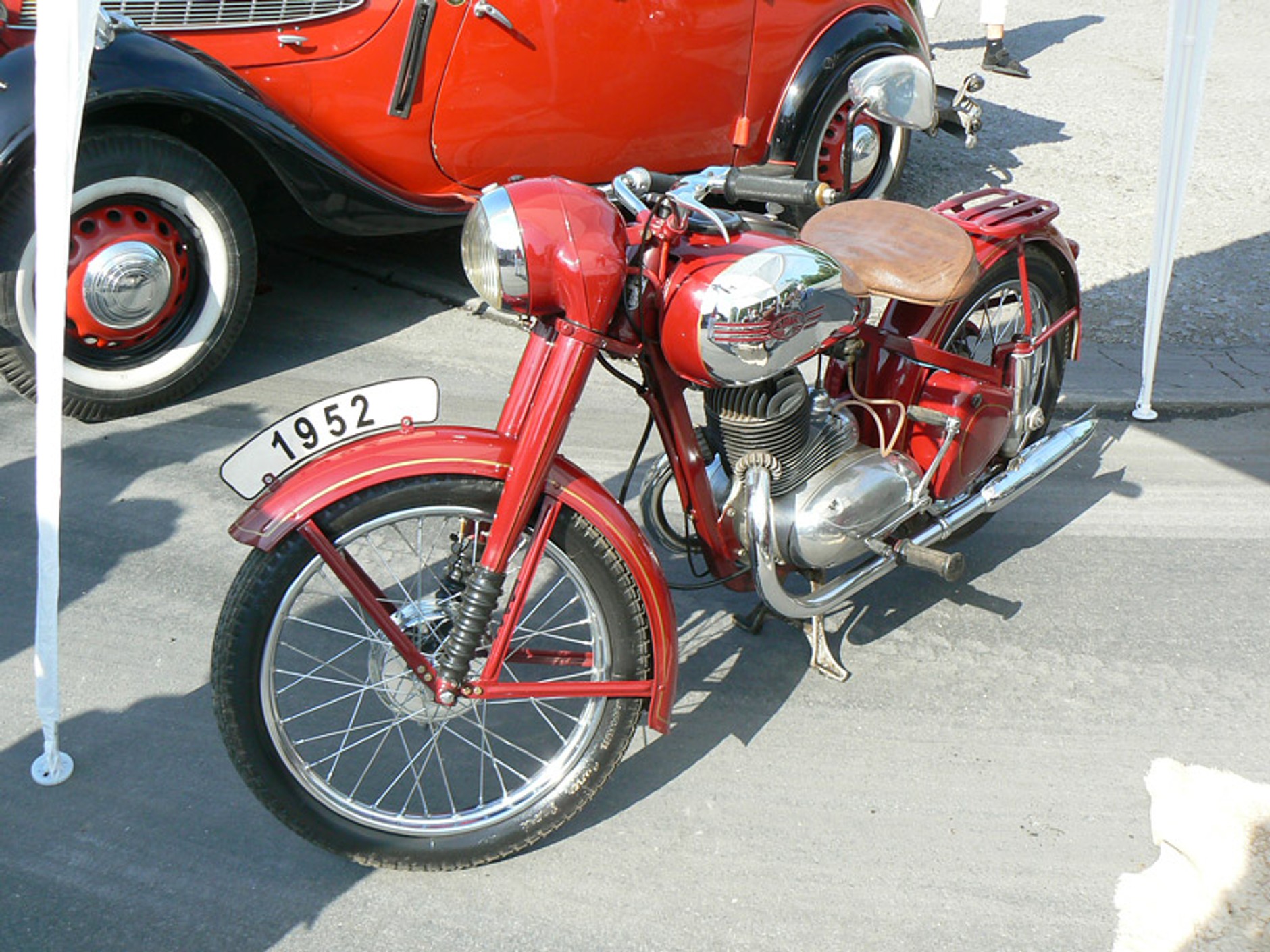 Oldtimery u podnóża Beskidów (fotogaleria)